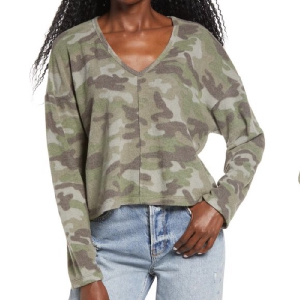 La La Land Creative Co Camo Crop Fleece Top Size XS